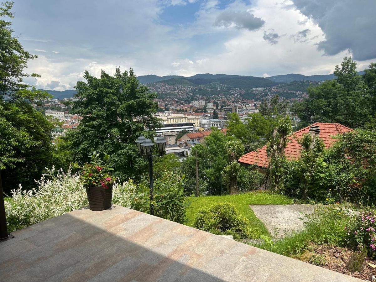 33 Sarajevo